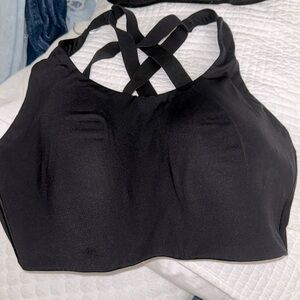 Lululemon padded sports bra